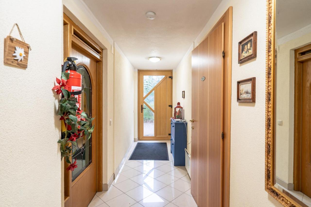 Heimeliges Apartment In Den Bergen Бад Кляйнкирххайм Экстерьер фото